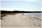 Bottarvestranden eller Gustavs
En fridsam strand i Fröjel med skönaste sand och utsikt över Karlsöarna, ta med picnic