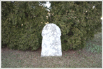 En bildsten på kyrkogården