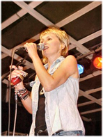 Louise Hoffsten p� Warfsholm 2003