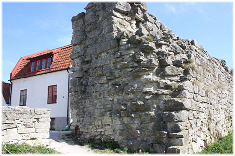 Visborgs slott, murens tjocklek