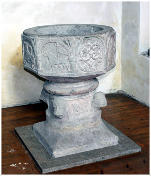 Atlingbo kyrka, dopfunt