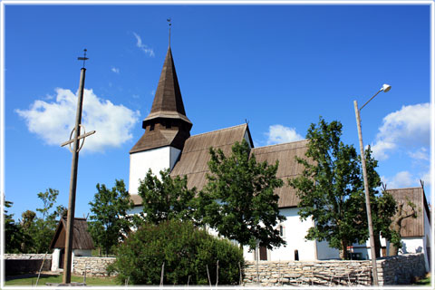 Bäl kyrka