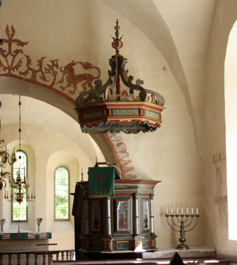 Runor i Eke kyrka på Gotland