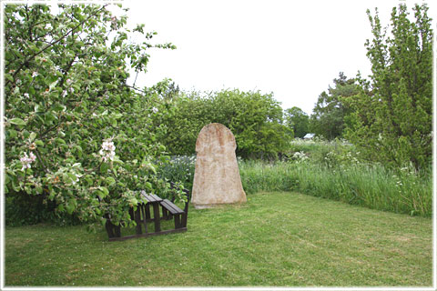 Gotland, Bildstenen vid Stenbro - foto: Bernt Enderborg