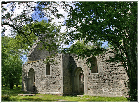 Elinghem ödekyrka - foto: Bernt Enderborg