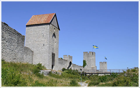 Den unika ringmuren - foto: Bernt Enderborg