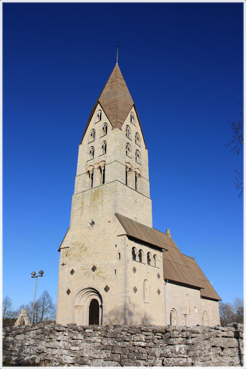 Tingstäde kyrka