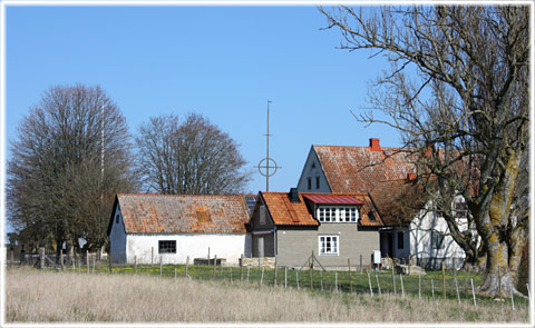 Gotland, Gårdskors på Gotland - foto: Bernt Enderborg