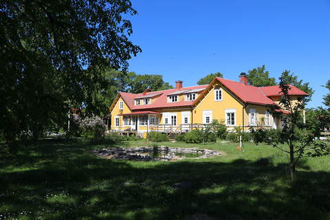 Gula Hönan - Restaurang och Vandrarhem - foto: Bernt Enderborg